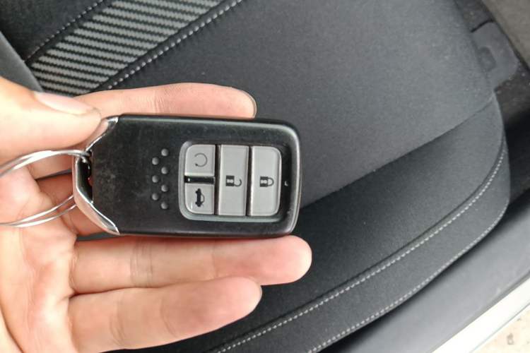 Used Honda Civic 2016 220TURBO CVT Luxury Edition Vehicle Key