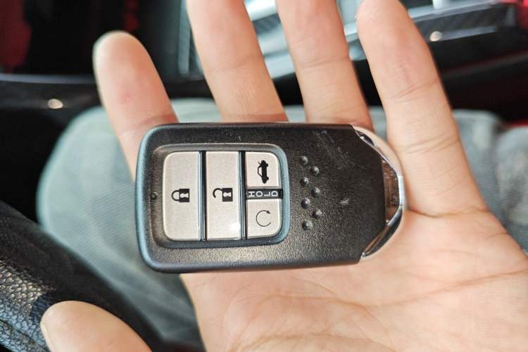 Used Honda Civic 2016 220TURBO CVT Luxury Edition Vehicle Key
