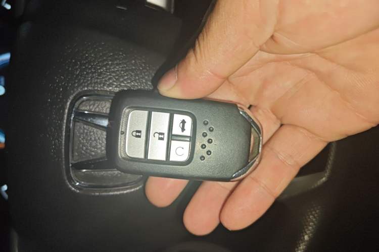 Used Honda Civic 2016 220TURBO CVT Luxury Edition Vehicle Key