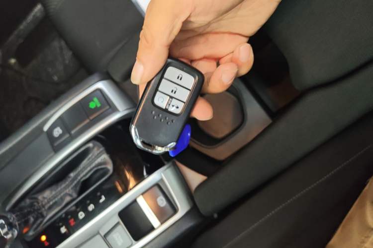 Used Honda Civic 2016 220TURBO CVT Luxury Edition Vehicle Key