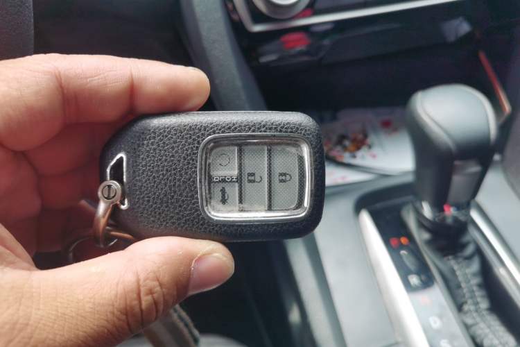 Used Honda Civic 2016 220TURBO CVT Luxury Edition Vehicle Key