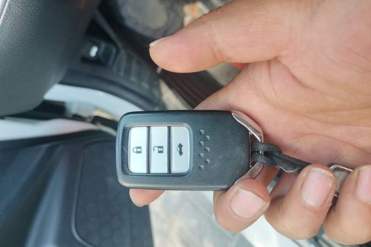 Used Honda Civic 2016 220TURBO Manual Luxury Edition Vehicle Key