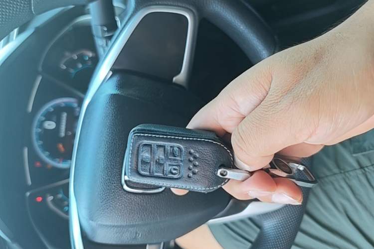 Used Honda Civic 2016 220TURBO CVT Luxury Edition Vehicle Key