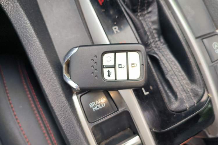 Used Honda Civic 2016 220TURBO CVT Luxury Edition Vehicle Key