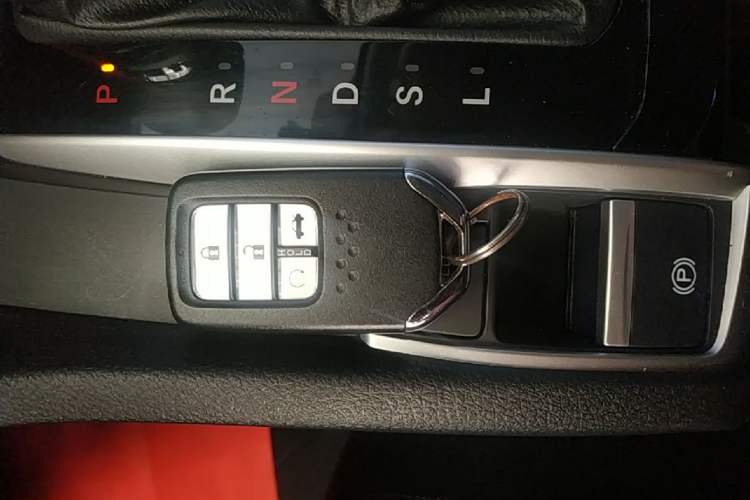 Used Honda Civic 2016 220TURBO CVT Luxury Edition Vehicle Key