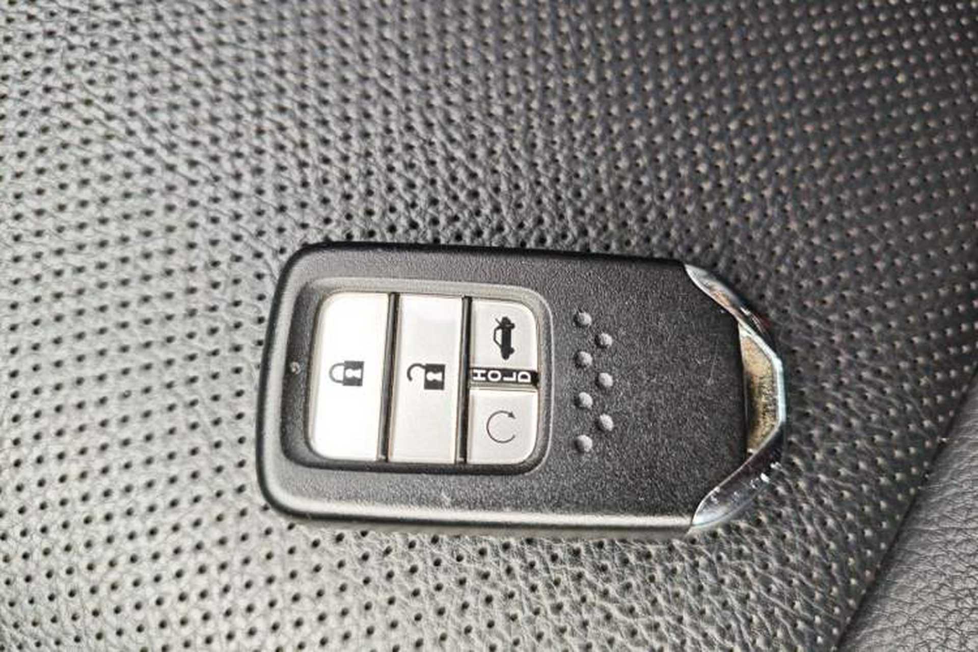 Used Honda Civic 2016 220TURBO CVT Luxury Edition Vehicle Key
