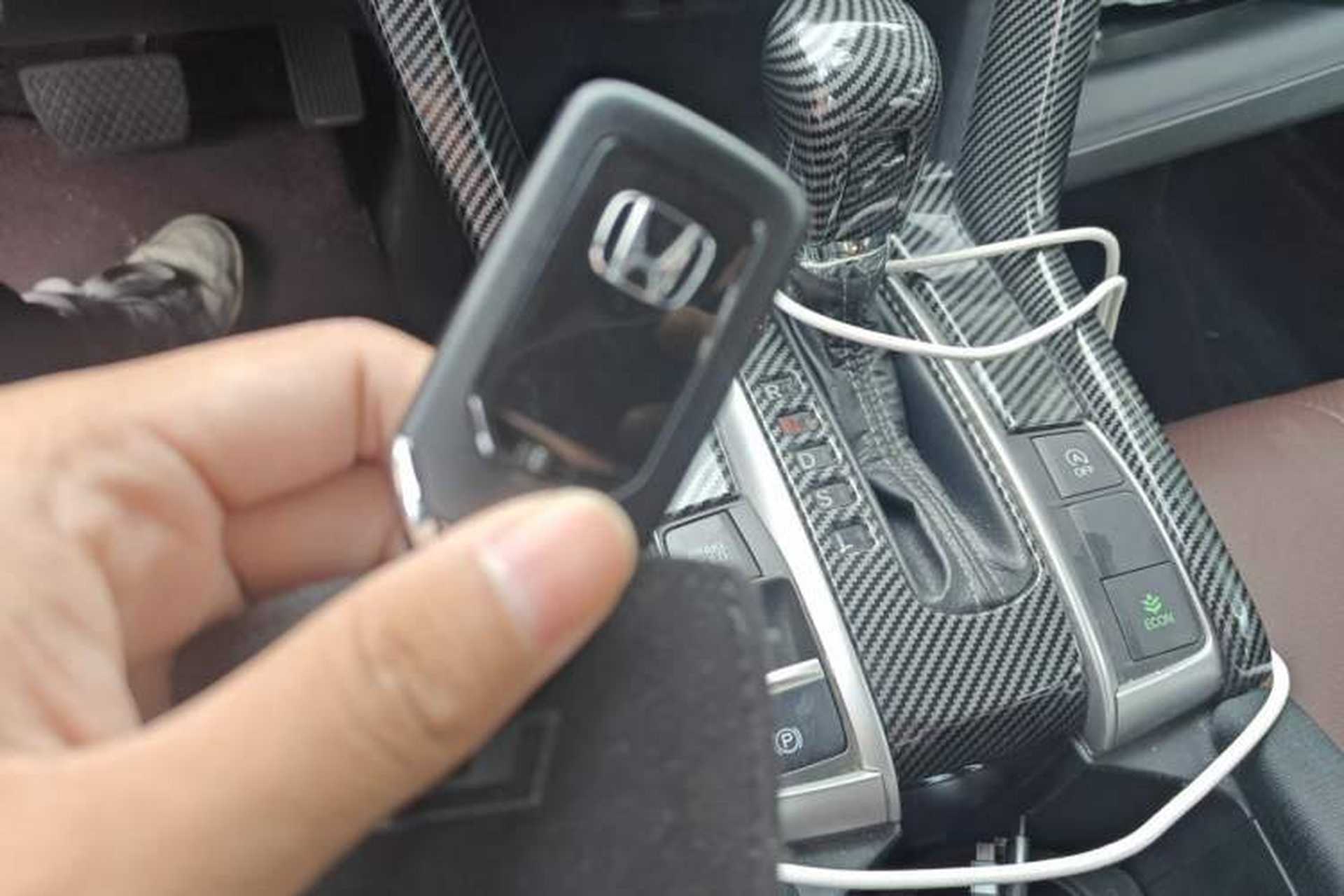 Used Honda Civic 2016 220TURBO CVT Luxury Edition Vehicle Key