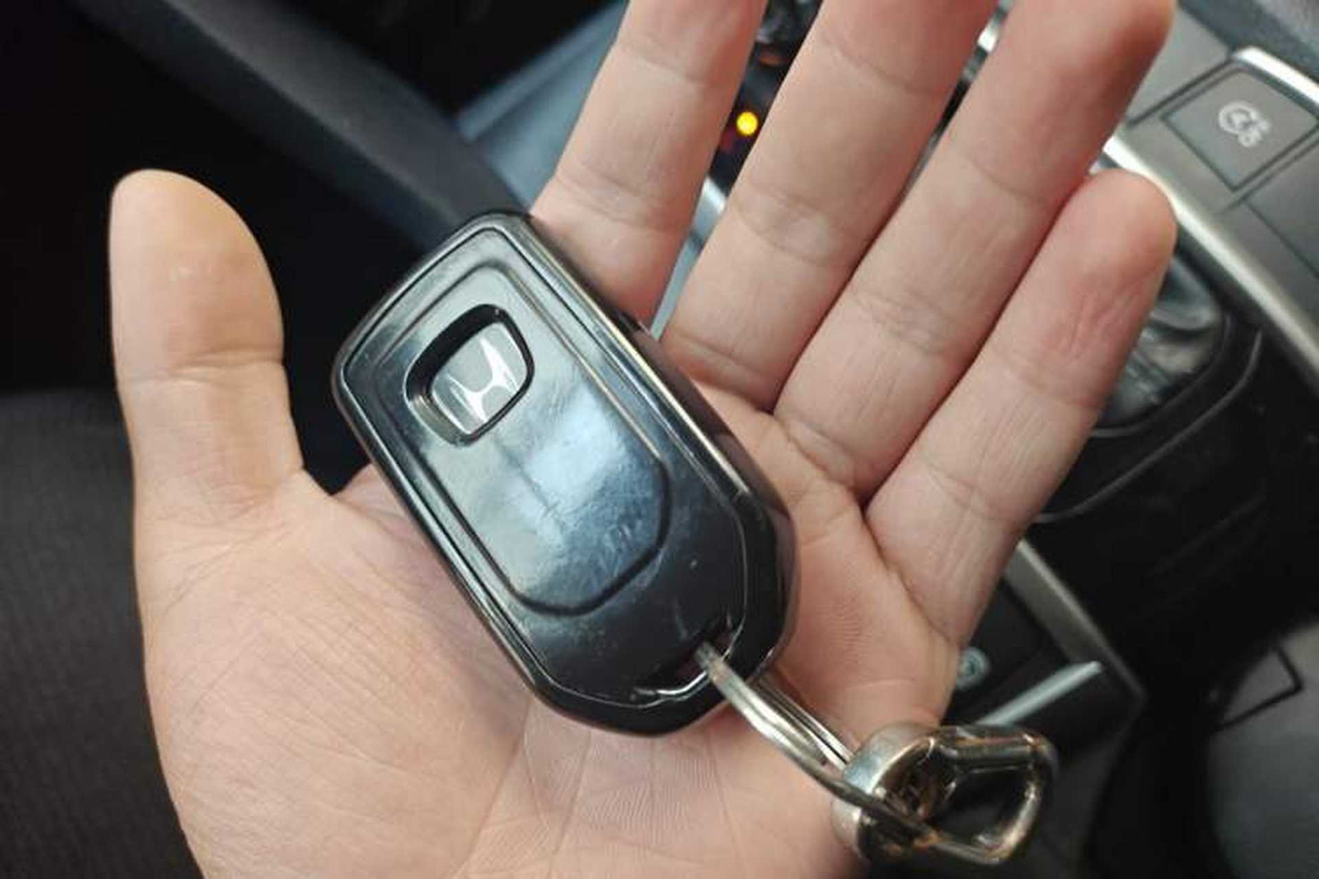 Used Honda Civic 2016 220TURBO CVT Luxury Edition Vehicle Key