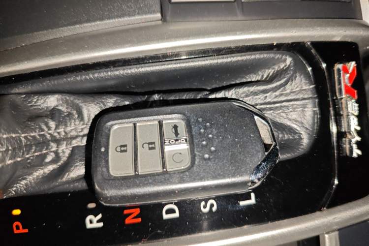 Used Honda Civic 2016 220TURBO CVT Luxury Edition Vehicle Key