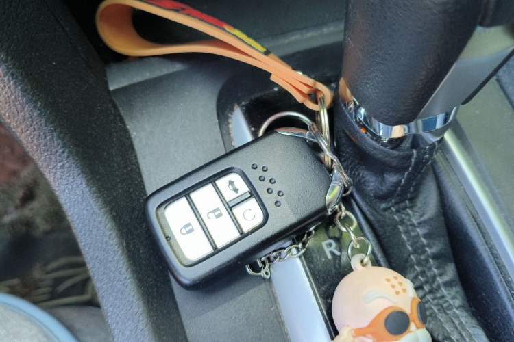 Used Honda Civic 2016 220TURBO CVT Luxury Edition Vehicle Key