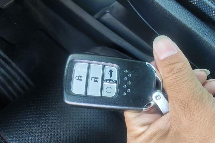 Used Honda Civic 2016 220TURBO CVT Luxury Edition Vehicle Key