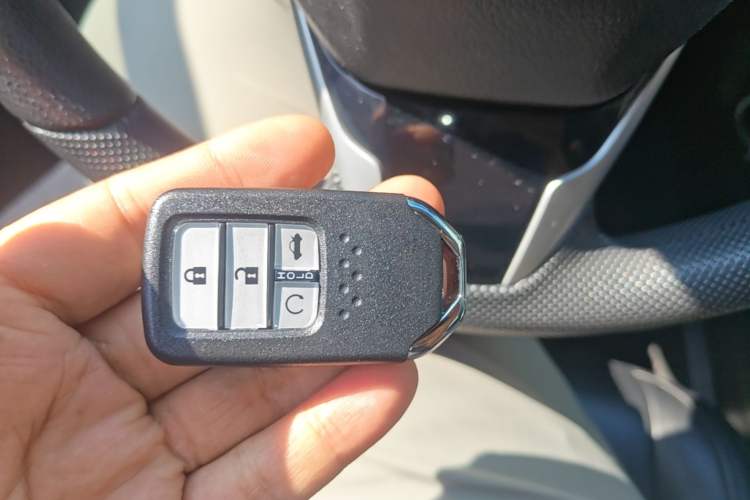 Used Honda Civic 2016 220TURBO CVT Luxury Edition Vehicle Key