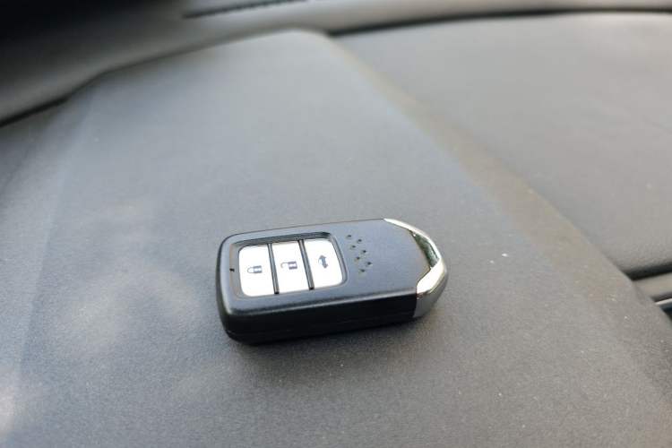 Used Honda Civic 2016 220TURBO Manual Luxury Edition Vehicle Key
