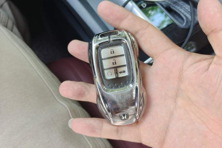 Used Honda Civic 2016 220TURBO CVT Luxury Edition Vehicle Key
