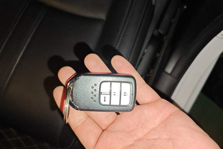 Used Honda Civic 2016 220TURBO CVT Luxury Edition Vehicle Key
