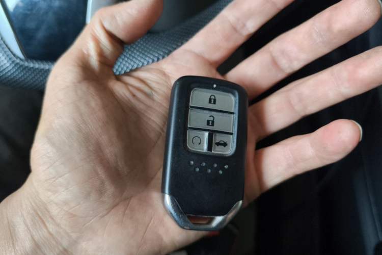 Used Honda Civic 2016 220TURBO CVT Luxury Edition Vehicle Key