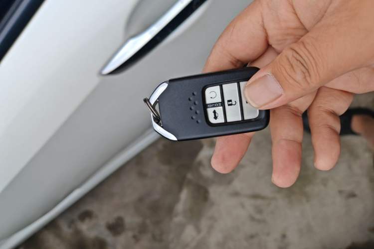 Used Honda Civic 2016 220TURBO CVT Prestige Edition Vehicle Key