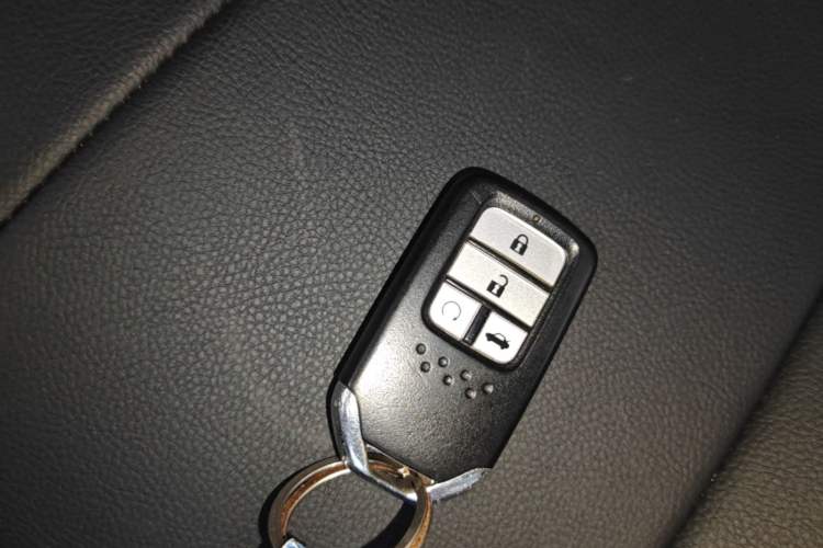 Used Honda Civic 2016 220TURBO CVT Luxury Edition Vehicle Key