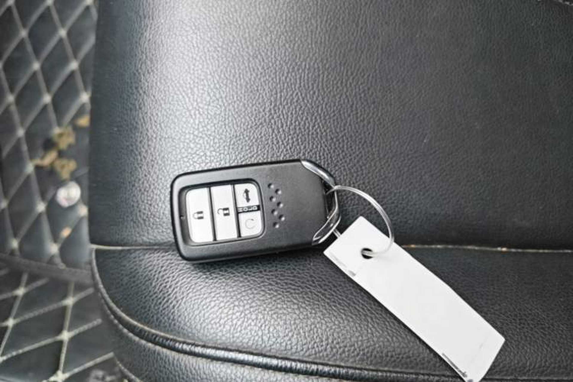 Used Honda Civic 2016 220TURBO CVT Luxury Edition Vehicle Key