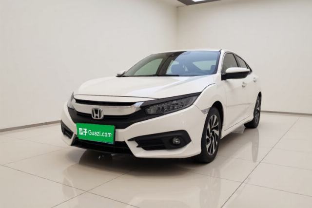 Używany Honda Civic 2016 220TURBO Manual Luxury Edition