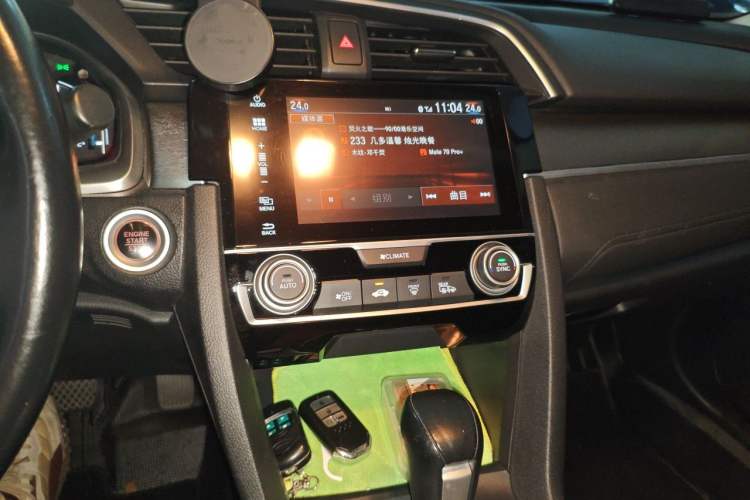 Used Honda Civic 2016 220TURBO CVT Prestige Edition Audio And AC Panel