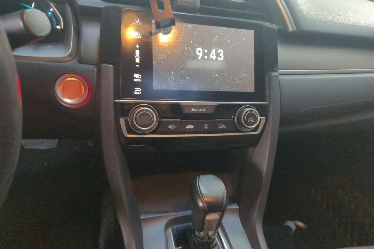 Used Honda Civic 2016 220TURBO CVT Prestige Edition Audio And AC Panel