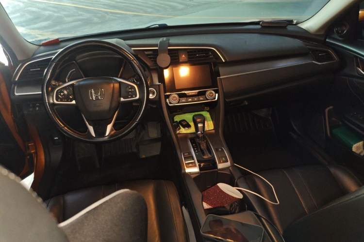 Used Honda Civic 2016 220TURBO CVT Prestige Edition Center Console