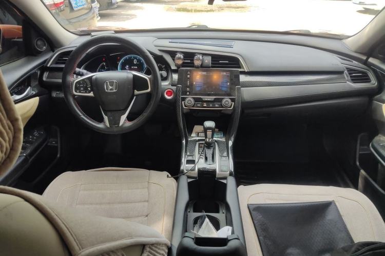 Used Honda Civic 2016 220TURBO CVT Luxury Edition Center Console