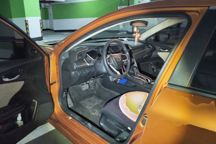 Used Honda Civic 2016 220TURBO CVT Luxury Edition Driver Seat