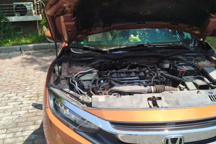 Used Honda Civic 2016 220TURBO CVT Prestige Edition Engine Bay Right
