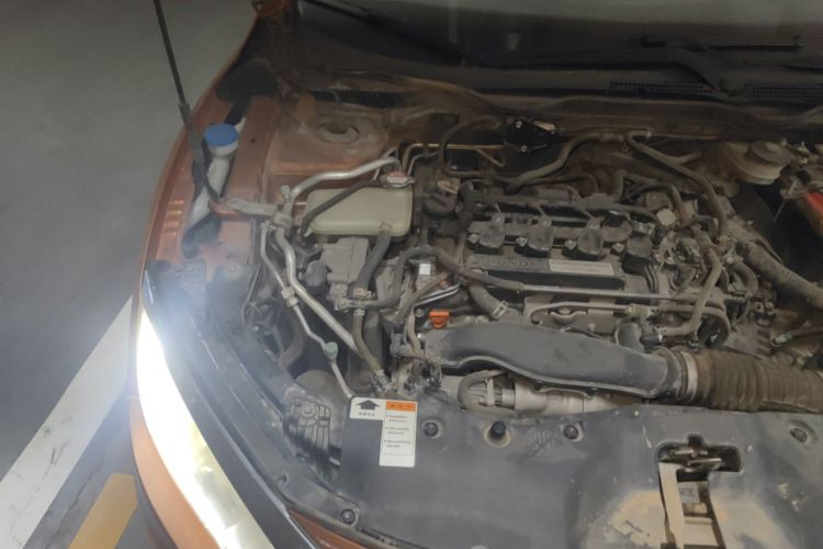 Used Honda Civic 2016 220TURBO CVT Luxury Edition Engine Bay Right