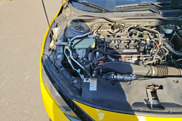 Used Honda Civic 2016 220TURBO CVT Luxury Edition Engine Bay Right