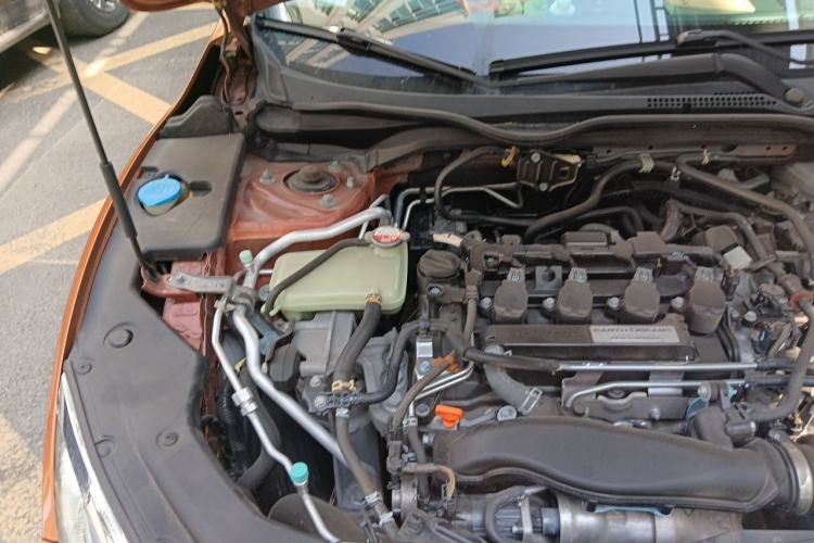 Used Honda Civic 2016 220TURBO CVT Luxury Edition Engine Bay Right