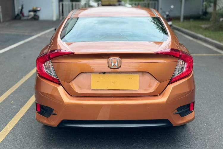 Used Honda Civic 2016 220TURBO CVT Luxury Edition Exterior 5