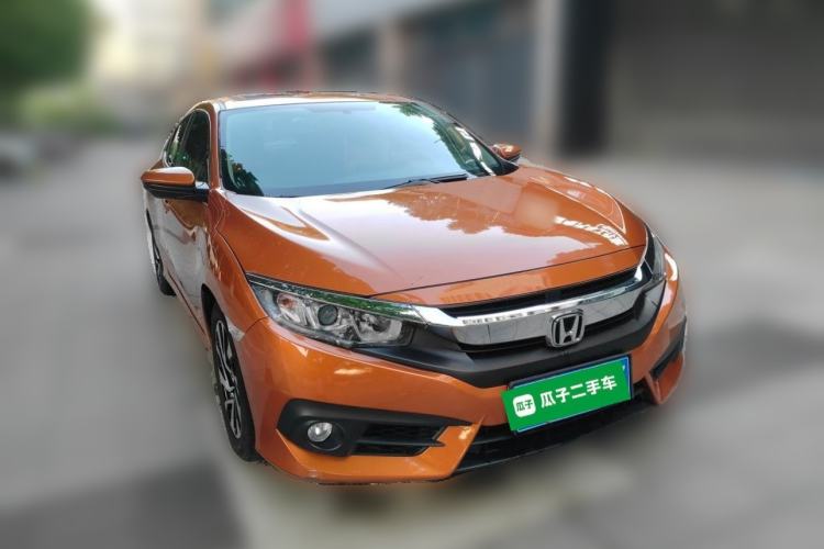 Used Honda Civic 2016 220TURBO CVT Luxury Edition Front Right 45 Deg