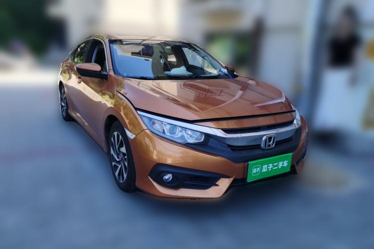 Used Honda Civic 2016 220TURBO CVT Luxury Edition Front Right 45 Deg