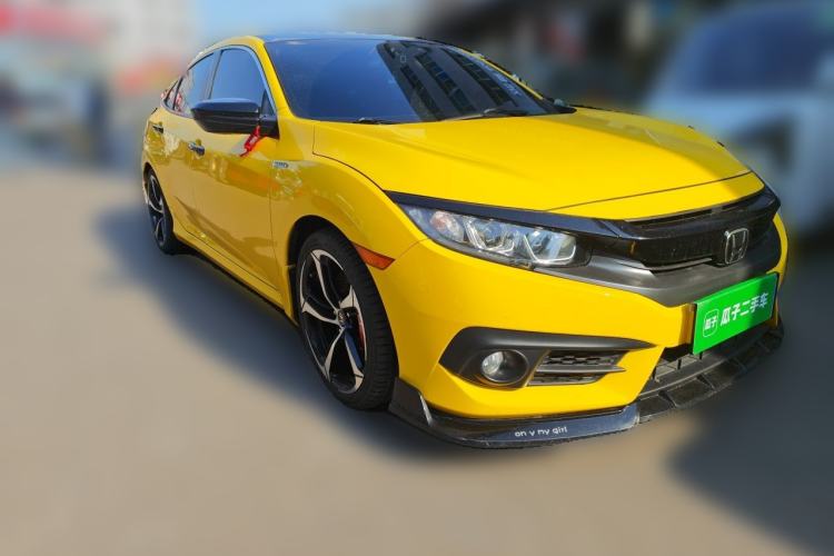 Used Honda Civic 2016 220TURBO CVT Luxury Edition Front Right 45 Deg