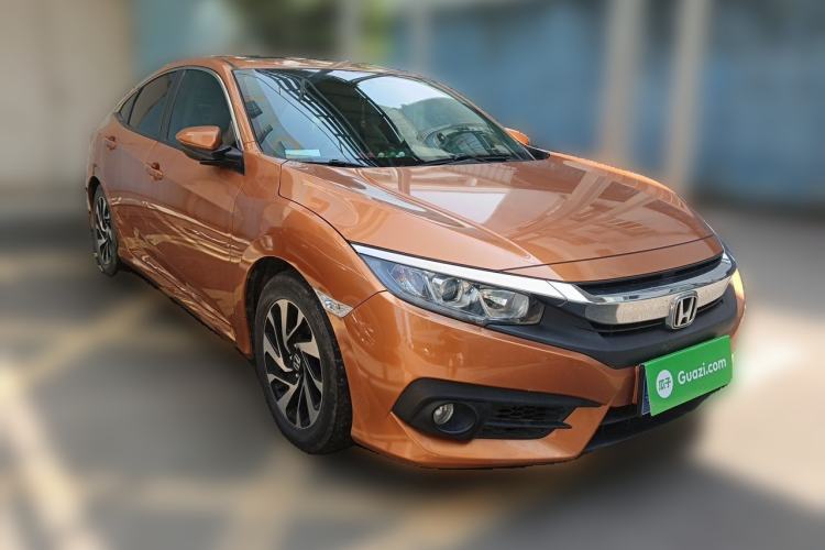 Used Honda Civic 2016 220TURBO CVT Luxury Edition Front Right 45 Deg