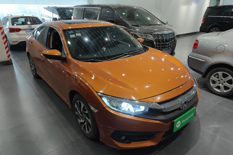 Used Honda Civic 2016 220TURBO CVT Luxury Edition Front Right 45 Deg