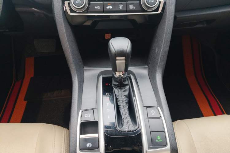 Used Honda Civic 2016 220TURBO CVT Luxury Edition Gear Lever