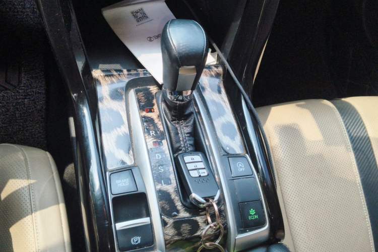 Used Honda Civic 2016 220TURBO CVT Prestige Edition Gear Lever
