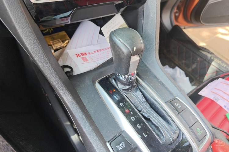 Used Honda Civic 2016 220TURBO CVT Luxury Edition Gear Lever