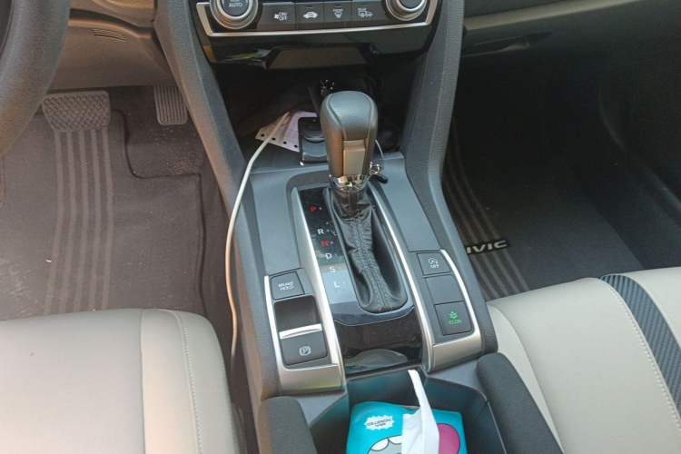 Used Honda Civic 2016 220TURBO CVT Luxury Edition Gear Lever