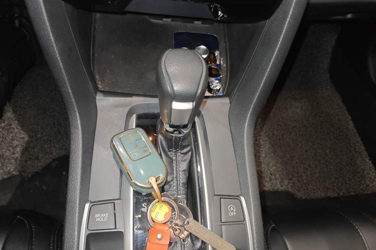 Used Honda Civic 2016 220TURBO CVT Luxury Edition Gear Lever