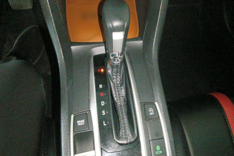 Used Honda Civic 2016 220TURBO CVT Luxury Edition Gear Lever