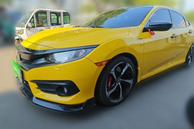 Honda Civic 2016 220TURBO CVT Luxury Edition с пробегом