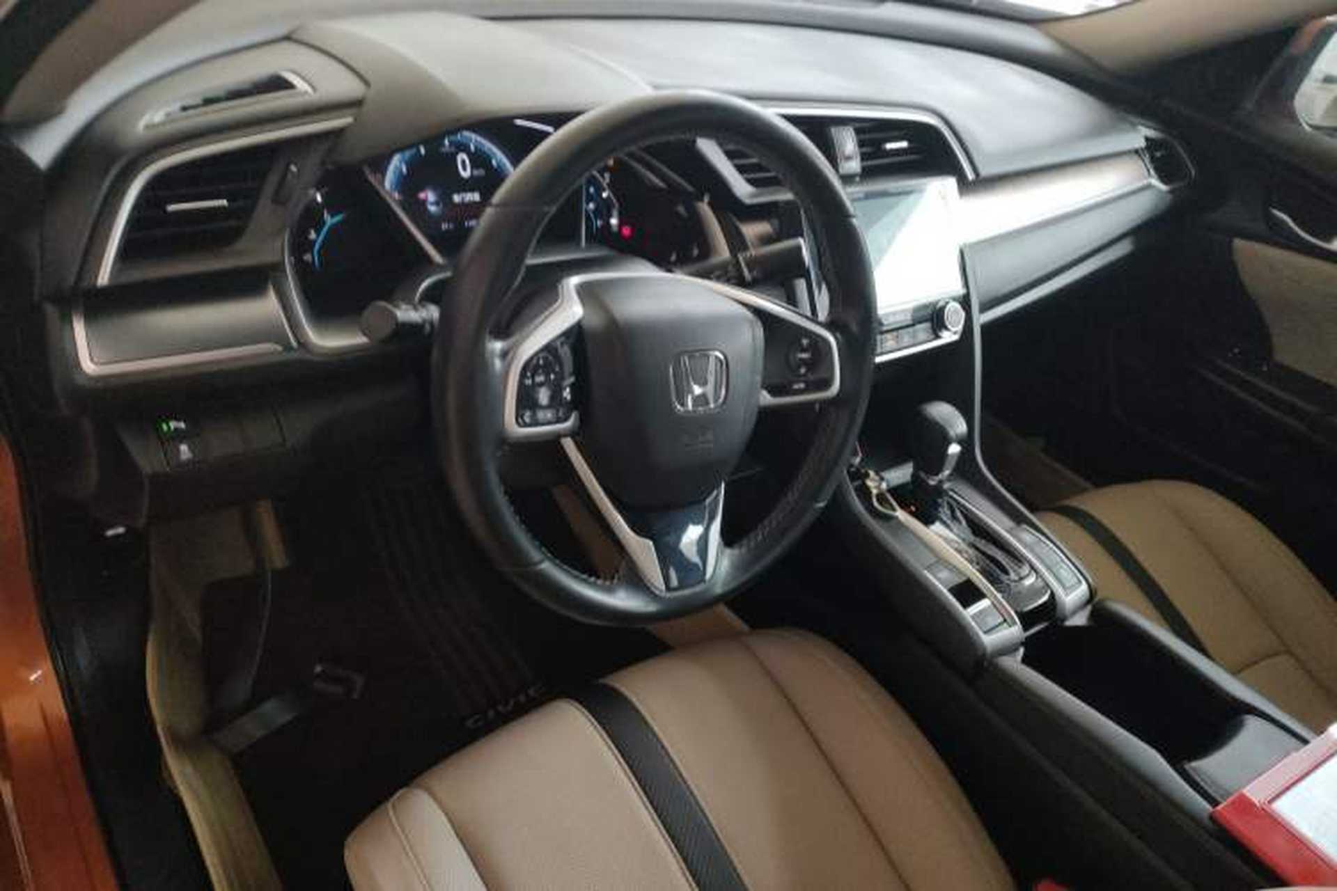 Used Honda Civic 2016 220TURBO CVT Prestige Edition Interior 2