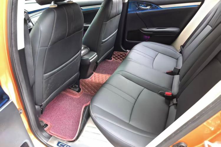 Used Honda Civic 2016 220TURBO CVT Luxury Edition Interior 3