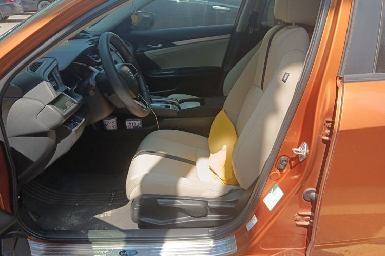 Used Honda Civic 2016 220TURBO CVT Luxury Edition Left Front Seat