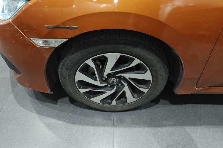 Used Honda Civic 2016 220TURBO CVT Luxury Edition Left Front Wheel Hub